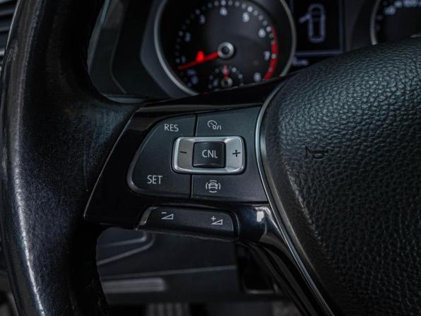 Volkswagen Tiguan II с пробегом 2019 года, цена 2 299 000 рублей, 90246 км, внедорожник, Автокод Объявления