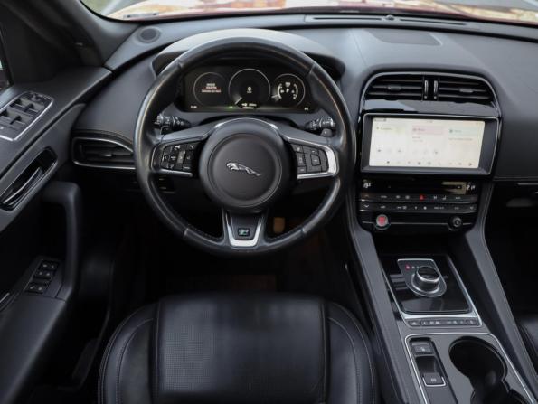 Jaguar F-Pace I с пробегом 2016 года, цена 1 999 000 рублей, 140941 км, внедорожник, Автокод Объявления