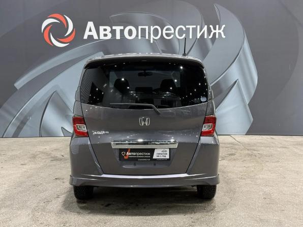 Honda Freed I Рестайлинг с пробегом 2013 года, цена 1 340 000 рублей, 160000 км, компактвэн, Автокод Объявления