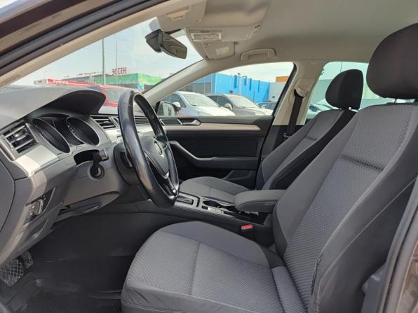 Volkswagen Passat B8 с пробегом 2017 года, цена 1 720 000 рублей, 152476 км, седан, Автокод Объявления