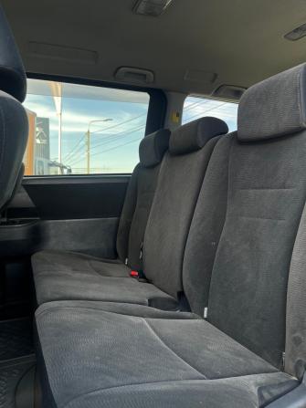 Toyota Voxy II (R70) с пробегом 2010 года, цена 1 250 000 рублей, 350000 км, минивэн, Автокод Объявления