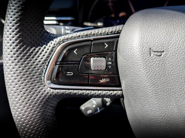 Hongqi HS5 I Рестайлинг с пробегом 2023 года, цена 3 200 000 рублей, 12309 км, внедорожник, Автокод Объявления