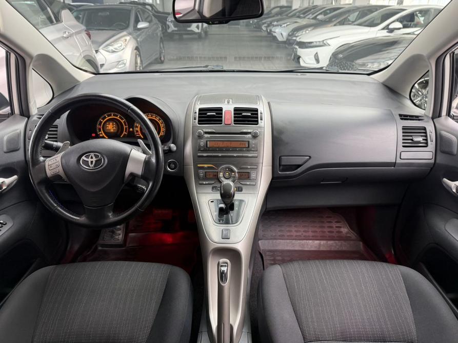 Toyota Auris I Челябинск  - изображение 22