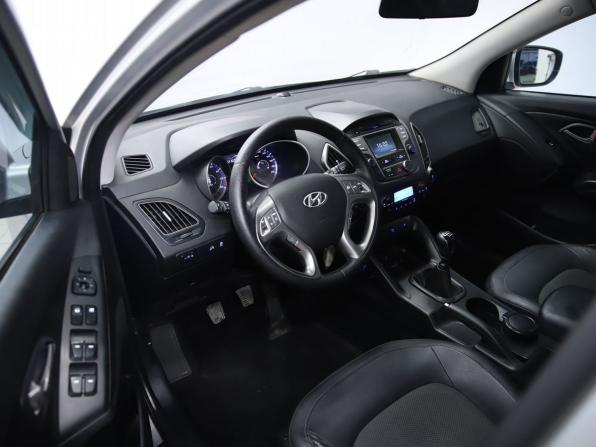 Hyundai ix35 I Рестайлинг с пробегом 2013 года, цена 1 130 000 рублей, 221625 км, внедорожник, Автокод Объявления