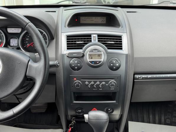 Renault Megane II Рестайлинг с пробегом 2008 года, цена 450 000 рублей, 222767 км, седан, Автокод Объявления