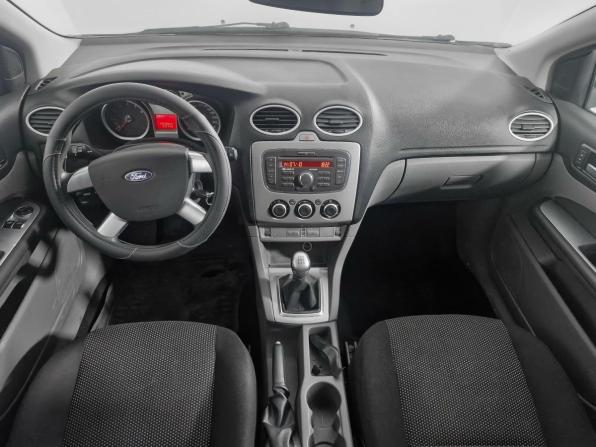 Ford Focus II Рестайлинг с пробегом 2010 года, цена 489 000 рублей, 206388 км, хэтчбек, Автокод Объявления