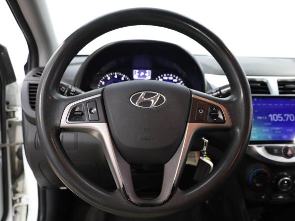 Hyundai Solaris I Рестайлинг с пробегом 2015 года, цена 1 169 000 рублей, 137922 км, хэтчбек, Автокод Объявления