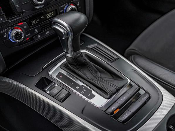 Audi A4 IV (B8) Рестайлинг с пробегом 2014 года, цена 1 391 000 рублей, 229086 км, универсал, Автокод Объявления