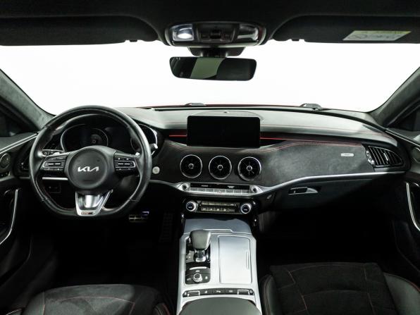 Kia Stinger I Рестайлинг с пробегом 2022 года, цена 3 240 000 рублей, 49000 км, лифтбек, Автокод Объявления