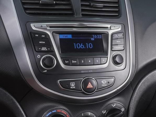 Hyundai Solaris I Рестайлинг с пробегом 2016 года, цена 970 000 рублей, 92691 км, седан, Автокод Объявления