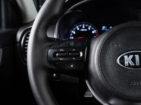 Kia Rio IV с пробегом 2017 года, цена 1 350 000 рублей, 136529 км, седан, Автокод Объявления