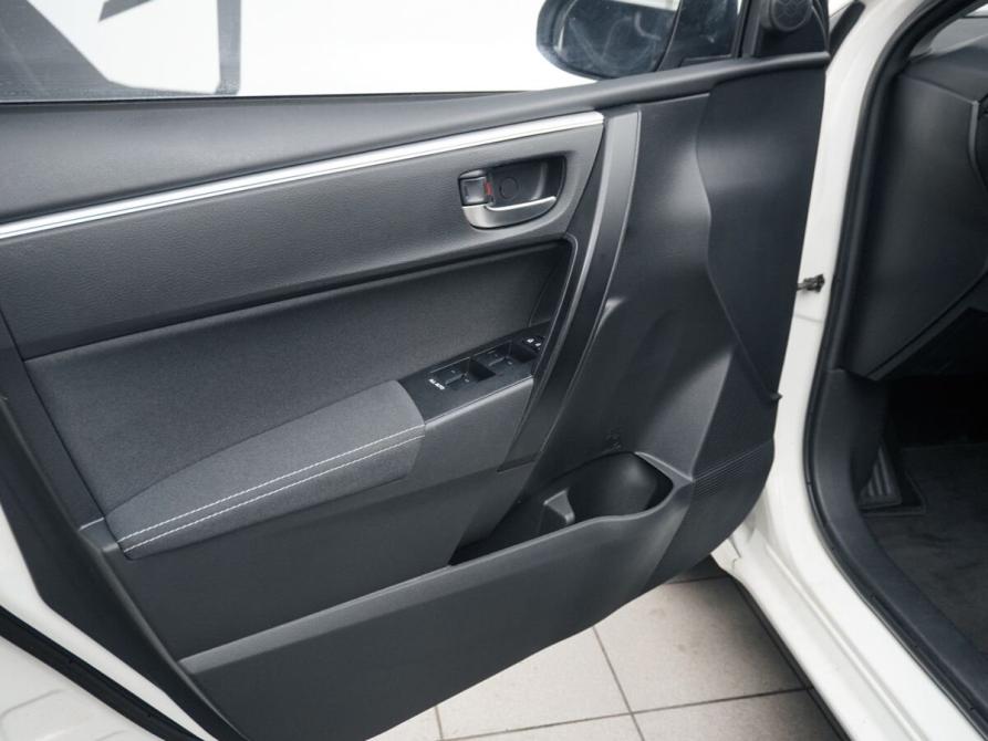 Toyota Corolla XI (E160 E170 E180) Рестайлинг 1 Ростов-на-Дону  - изображение 8