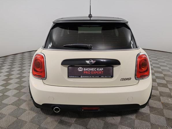 Mini Hatch III (F55/F56) с пробегом 2016 года, цена 1 499 000 рублей, 103429 км, хэтчбек, Автокод Объявления