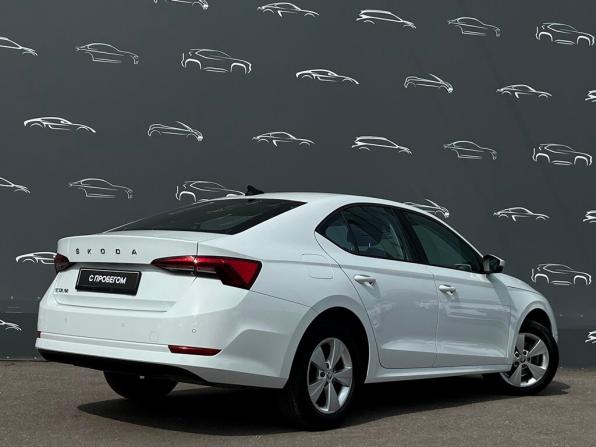 Skoda Octavia IV (A8) с пробегом 2021 года, цена 2 134 200 рублей, 108811 км, лифтбек, Автокод Объявления