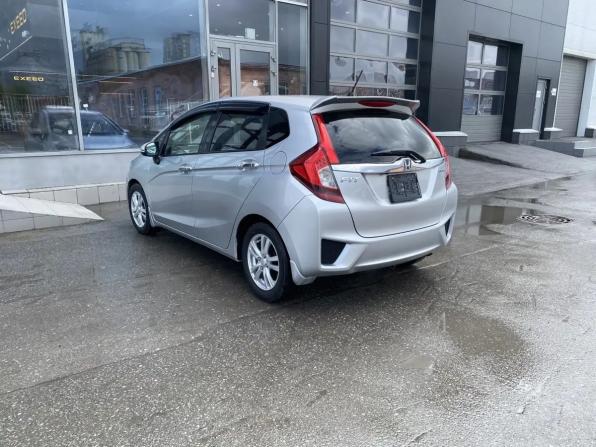 Honda Fit III с пробегом 2013 года, цена 1 085 000 рублей, 193519 км, хэтчбек, Автокод Объявления