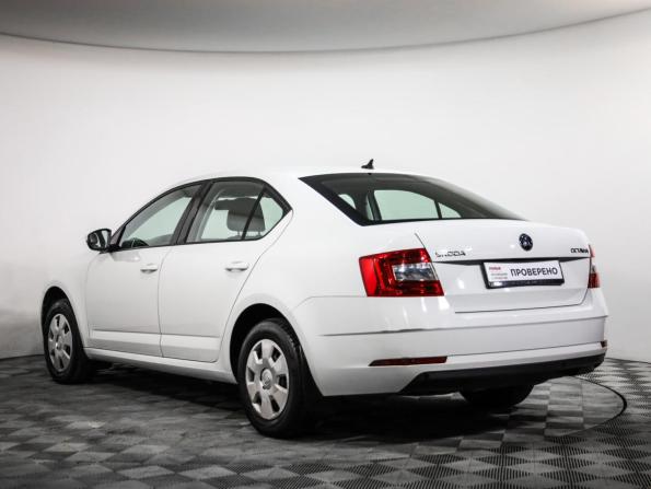 Skoda Octavia III (A7) Рестайлинг с пробегом 2019 года, цена 1 556 000 рублей, 74702 км, лифтбек, Автокод Объявления