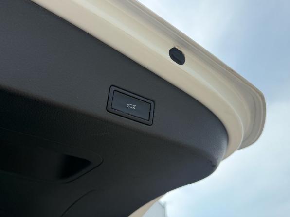 Volkswagen Touareg II Рестайлинг с пробегом 2014 года, цена 2 399 000 рублей, 211000 км, внедорожник, Автокод Объявления