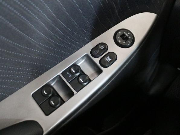Hyundai Solaris I Рестайлинг с пробегом 2014 года, цена 850 000 рублей, 210716 км, седан, Автокод Объявления