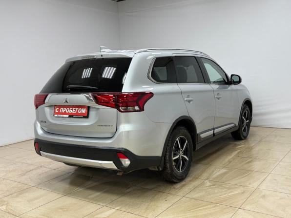 Mitsubishi Outlander III Рестайлинг 2 с пробегом 2018 года, цена 1 650 000 рублей, 239865 км, внедорожник, Автокод Объявления