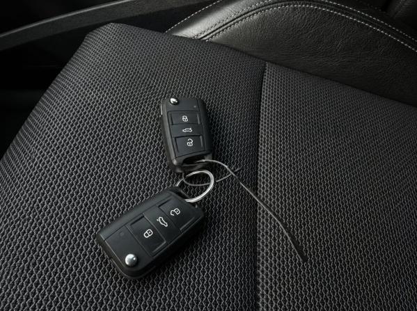 Skoda Karoq I с пробегом 2020 года, цена 2 355 000 рублей, 49917 км, внедорожник, Автокод Объявления
