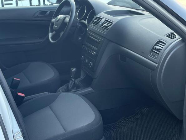 Skoda Yeti I с пробегом 2013 года, цена 825 000 рублей, 124554 км, внедорожник, Автокод Объявления