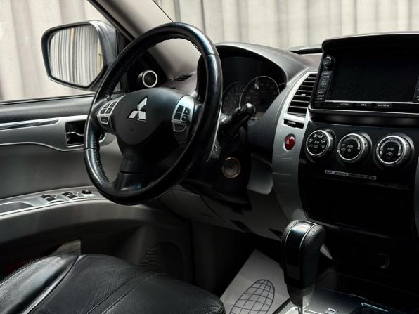 Mitsubishi Pajero Sport II Рестайлинг с пробегом 2014 года, цена 1 879 000 рублей, 245549 км, внедорожник, Автокод Объявления