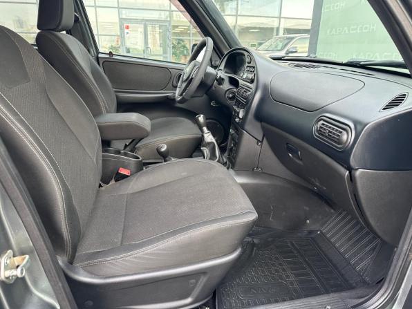 Chevrolet Niva I Рестайлинг с пробегом 2018 года, цена 760 000 рублей, 127000 км, внедорожник, Автокод Объявления