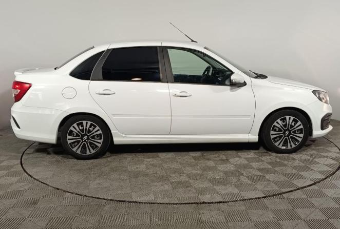 Lada (ВАЗ) Granta I Рестайлинг с пробегом 2024 года, цена 940 000 рублей, 47387 км, седан, Автокод Объявления
