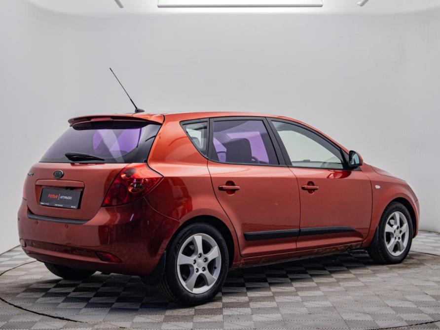Kia Ceed I Москва  - изображение 5