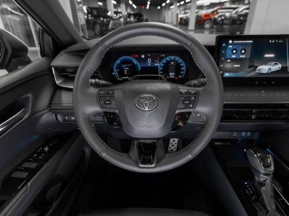 Toyota Camry IX (XV80) China Market с пробегом 2026 года, цена 4 400 000 рублей, 50 км, седан, Автокод Объявления