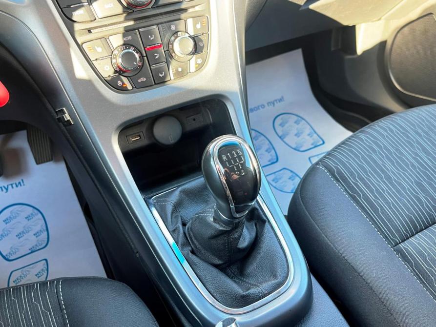 Opel Astra J Рестайлинг Чебоксары  - изображение 21