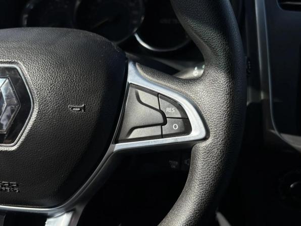 Renault Sandero II Рестайлинг с пробегом 2019 года, цена 1 050 000 рублей, 126040 км, хэтчбек, Автокод Объявления