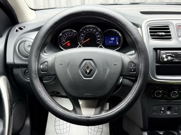 Renault Sandero II с пробегом 2016 года, цена 799 000 рублей, 176977 км, хэтчбек, Автокод Объявления