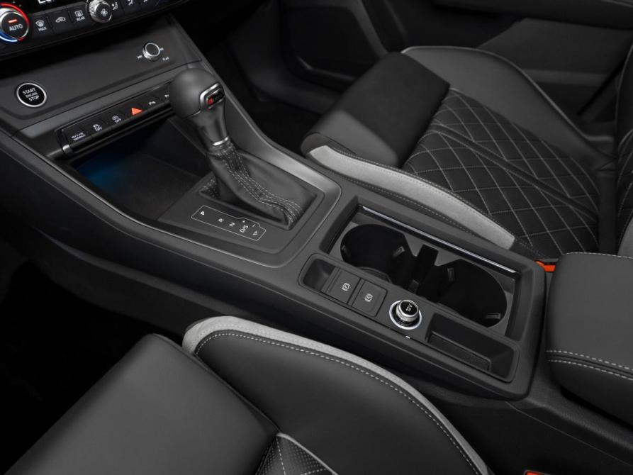 Audi Q3 II (F3) Москва  - изображение 15