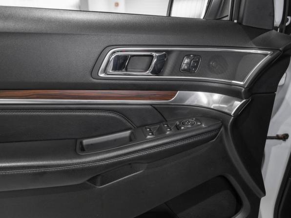 Ford Explorer V Рестайлинг 2 с пробегом 2017 года, цена 2 245 000 рублей, 212012 км, внедорожник, Автокод Объявления