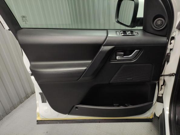 Land Rover Freelander II Рестайлинг 2 с пробегом 2013 года, цена 1 757 000 рублей, 147275 км, внедорожник, Автокод Объявления