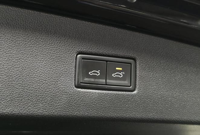 Volkswagen Tiguan II Рестайлинг с пробегом 2020 года, цена 4 229 000 рублей, 70414 км, внедорожник, Автокод Объявления