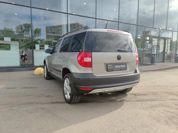 Skoda Yeti I с пробегом 2013 года, цена 740 000 рублей, 131822 км, внедорожник, Автокод Объявления