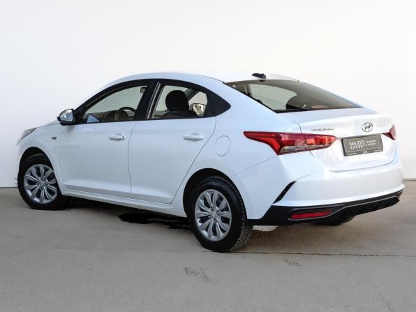 Hyundai Solaris II Рестайлинг с пробегом 2022 года, цена 1 670 000 рублей, 74258 км, седан, Автокод Объявления
