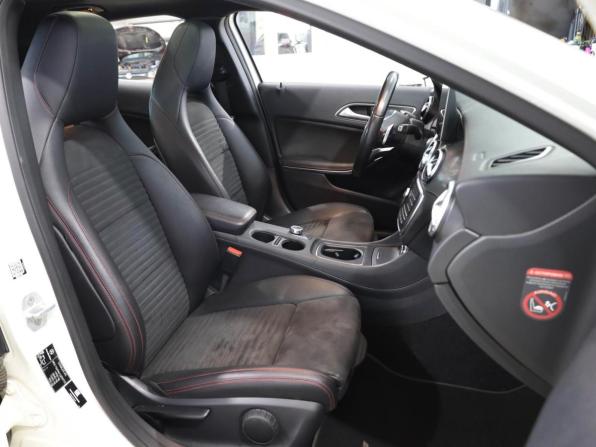 Mercedes-Benz GLA I (X156) с пробегом 2017 года, цена 2 529 000 рублей, 116244 км, внедорожник, Автокод Объявления