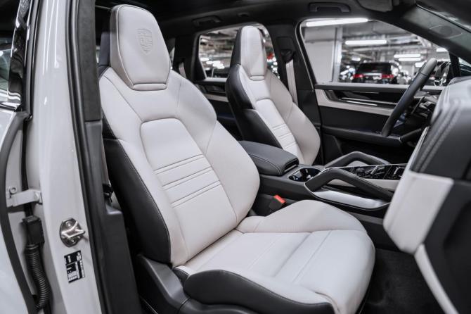 Новый Porsche Cayenne III Рестайлинг 2026 года, цена 18 500 000 рублей, внедорожник, Автокод Объявления