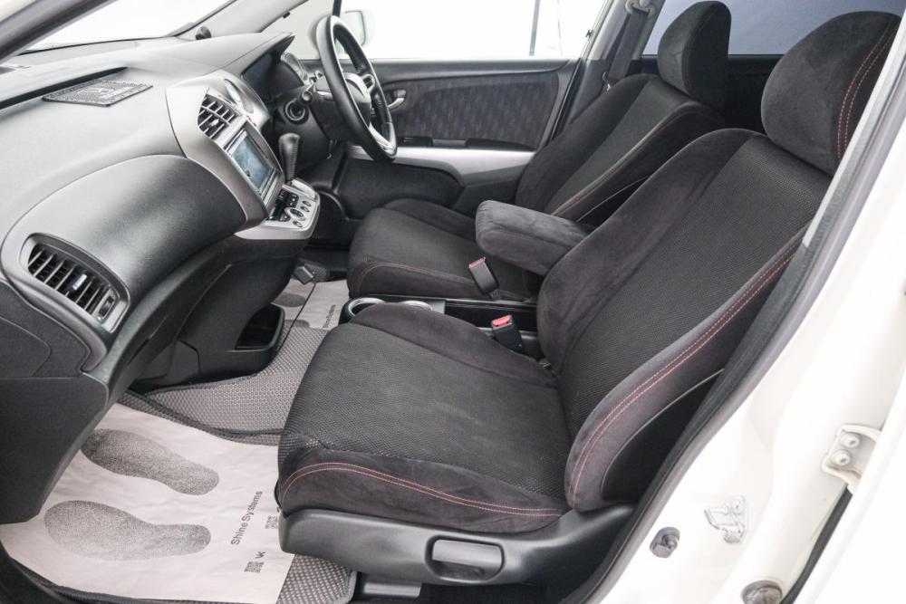Honda Stream II Рестайлинг Красноярск  - изображение 14