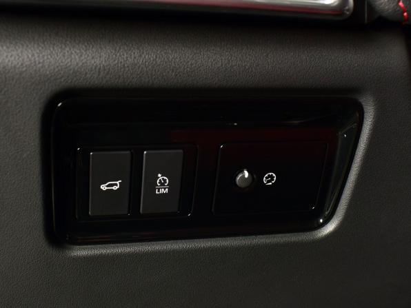 Jaguar F-Pace I с пробегом 2019 года, цена 3 799 995 рублей, 88007 км, внедорожник, Автокод Объявления