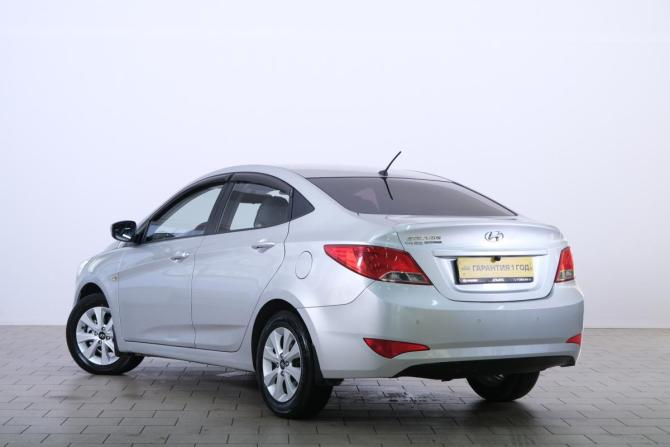 Hyundai Solaris I Рестайлинг с пробегом 2016 года, цена 1 099 000 рублей, 102000 км, седан, Автокод Объявления