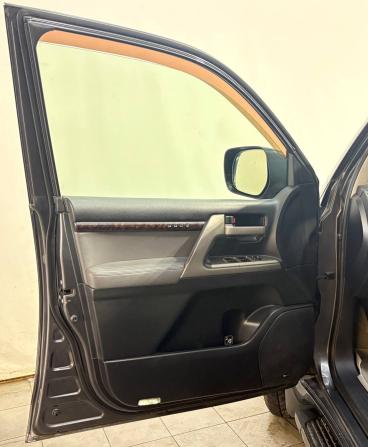 Toyota Land Cruiser 200 Series с пробегом 2010 года, цена 2 850 000 рублей, 288000 км, внедорожник, Автокод Объявления