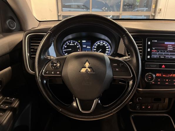 Mitsubishi Outlander III Рестайлинг 3 с пробегом 2019 года, цена 2 300 000 рублей, 127397 км, внедорожник, Автокод Объявления