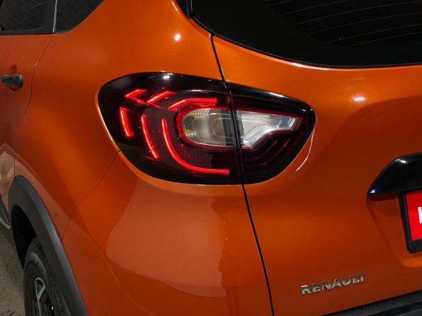 Renault Kaptur I с пробегом 2018 года, цена 1 299 000 рублей, 108749 км, внедорожник, Автокод Объявления