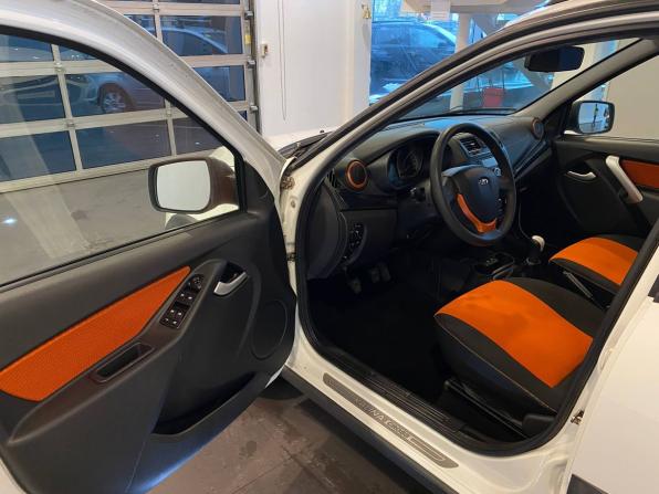 Lada (ВАЗ) Kalina II с пробегом 2016 года, цена 565 000 рублей, 106295 км, универсал, Автокод Объявления