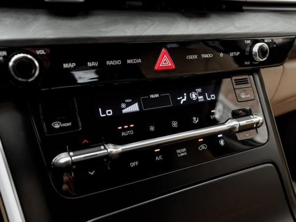 Kia Carnival IV с пробегом 2022 года, цена 4 250 000 рублей, 46965 км, минивэн, Автокод Объявления