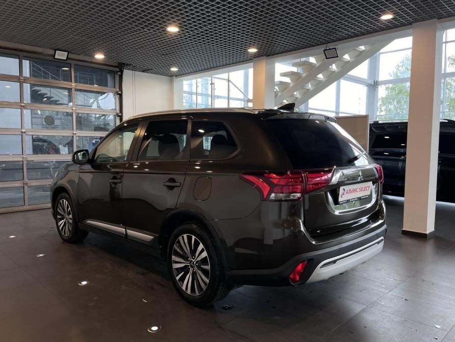 Mitsubishi Outlander III Рестайлинг 3 Чебоксары  - изображение 5